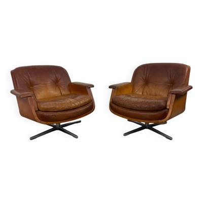 Paire de fauteuils pivotants vintage en cuir cognac par Eugen Schmidt
