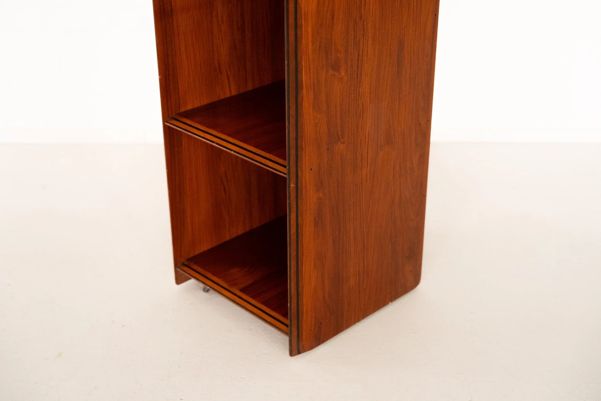 Artona shelf by Afra & Tobia Scarpa for Maxalto