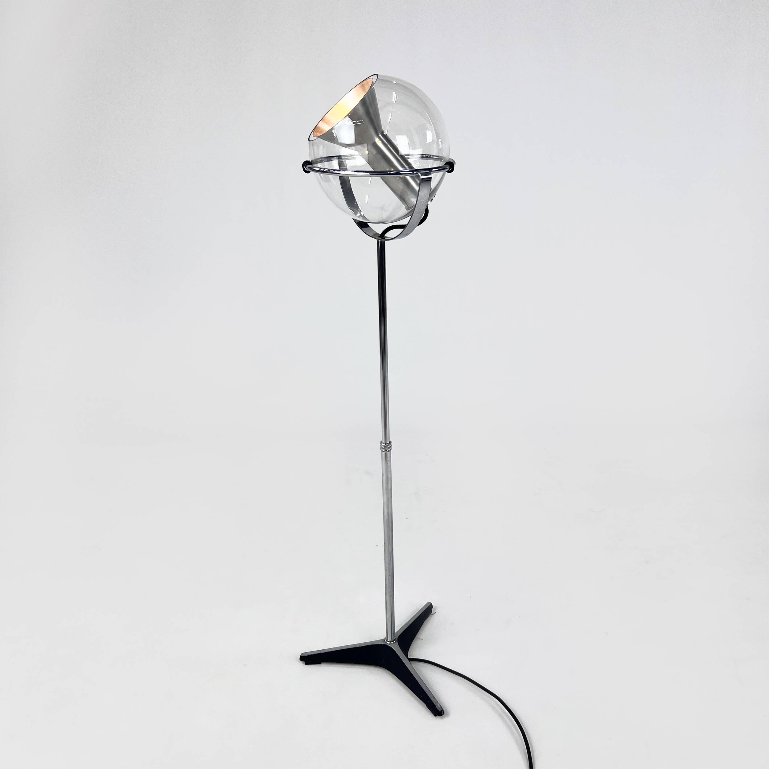 Mid Century Dutch Design Floorlamp by Frank Ligtelijn for Raak Amsterdam, 1960s
