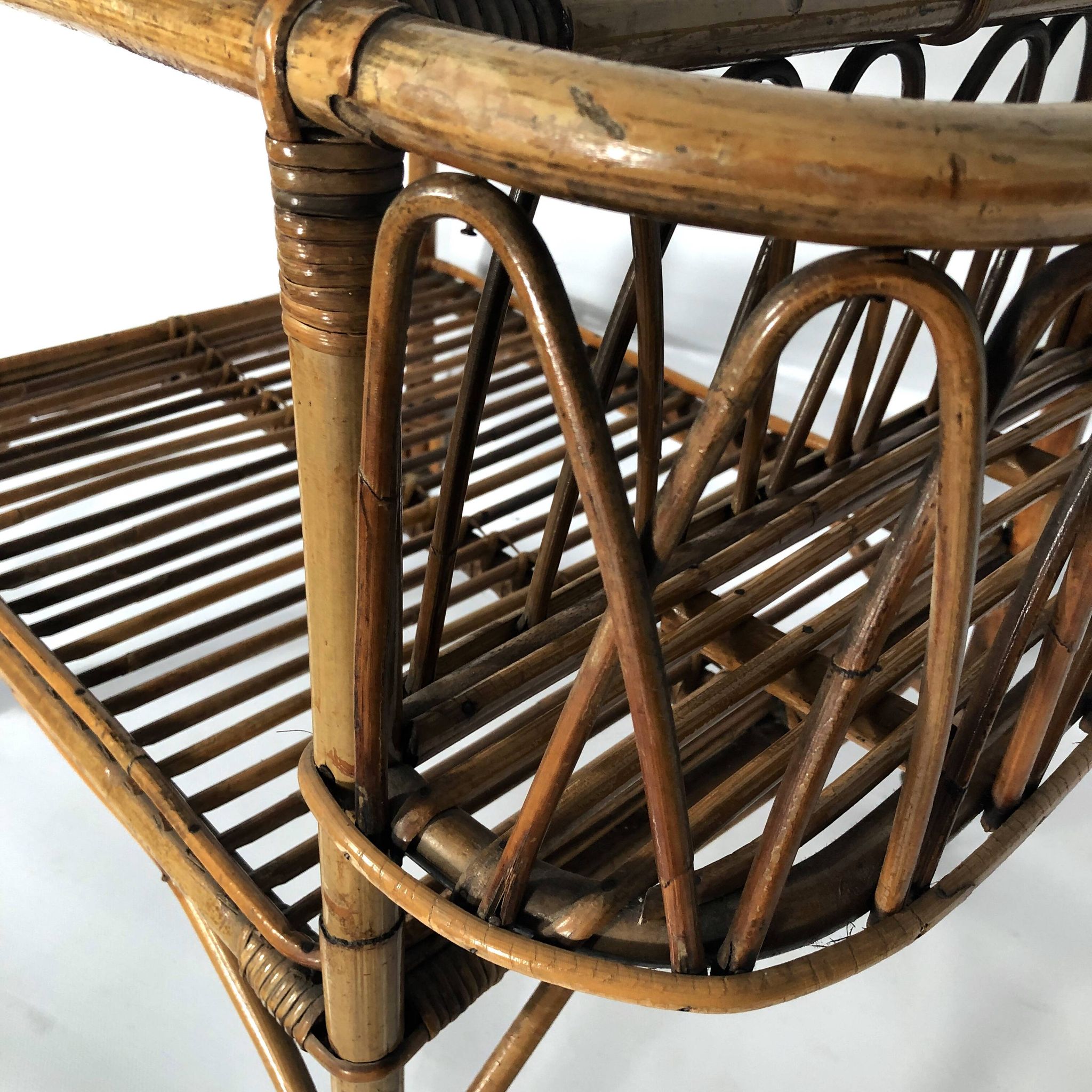 Vintage bamboo bar trolley from 50s. Made in Italy