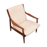 Danish furniture architect. armchair with a teak, rye and seat cushion structure