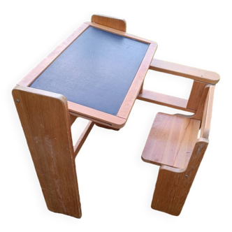 Children's desk