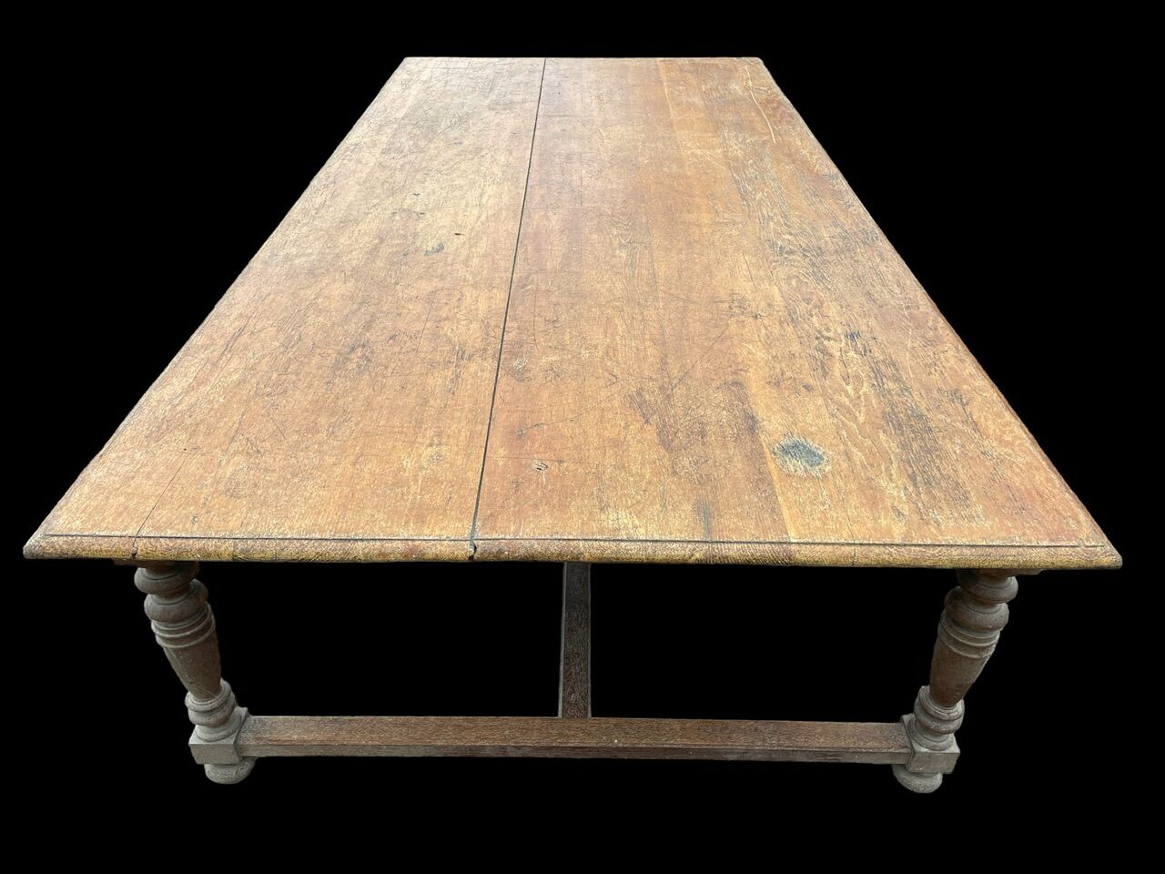 Oak table of a 19's provencal castle