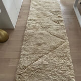 New Mrirt hallway carpet