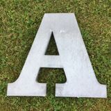 Ten letters sign in zinc material
