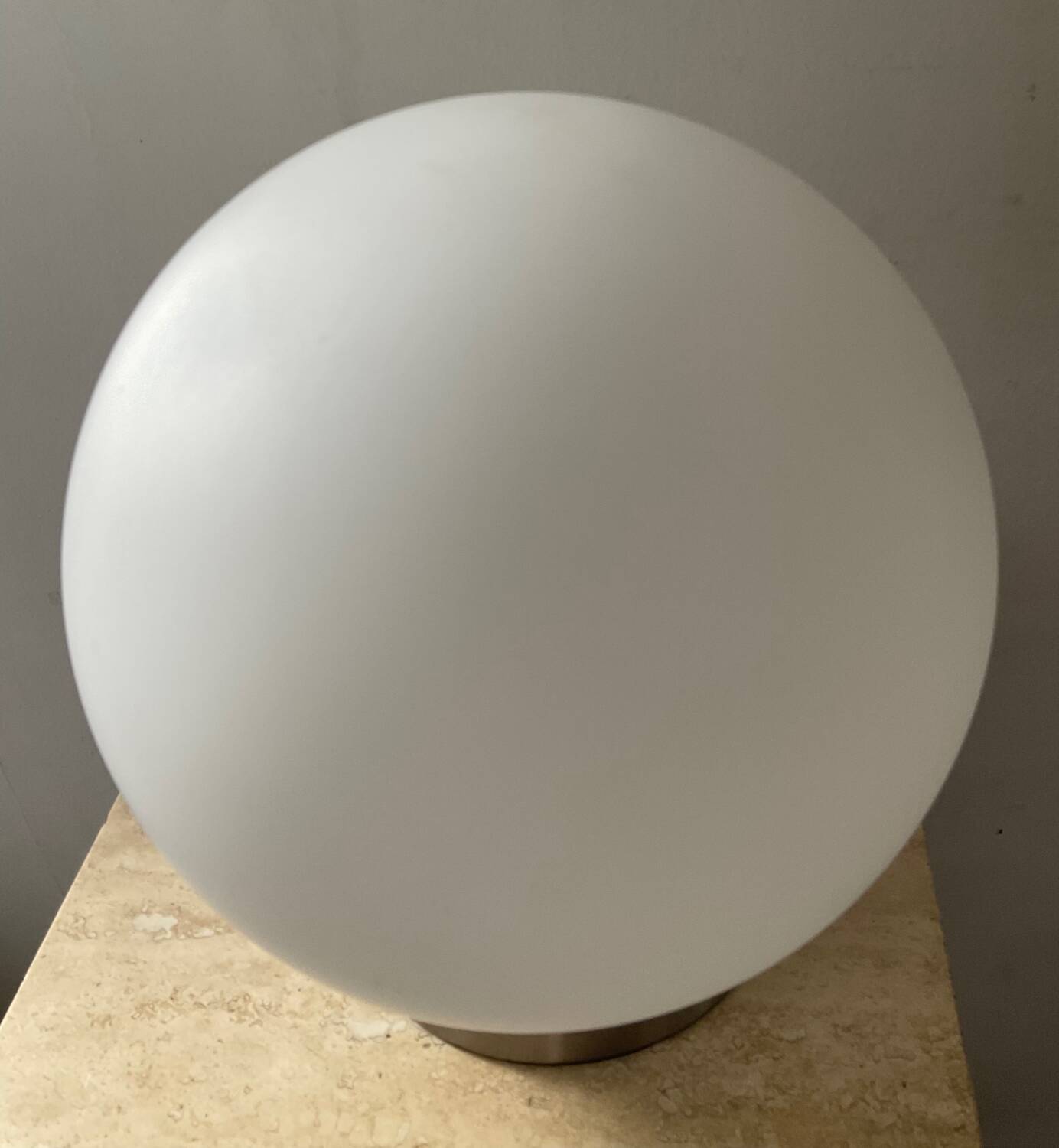 Designer ball lamp in frosted glass and chrome metal