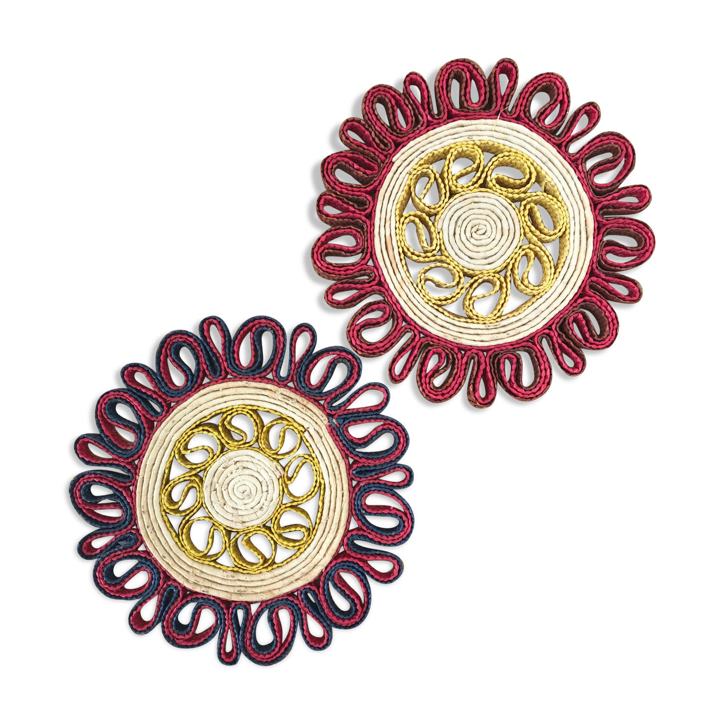 Set of 2 natural braided round underbody year 70