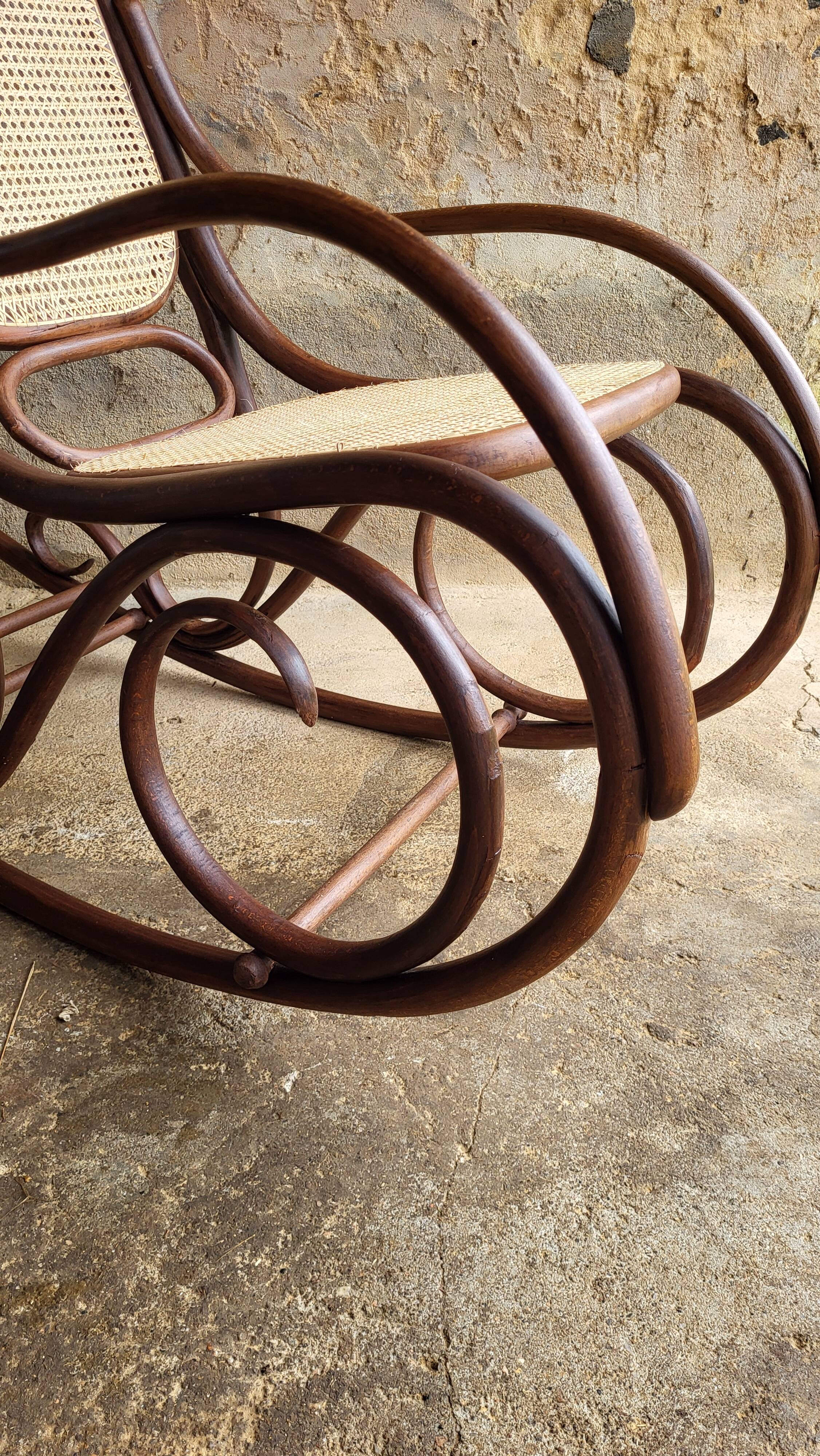 Rocking chair - Bentwood Rocking Chair
