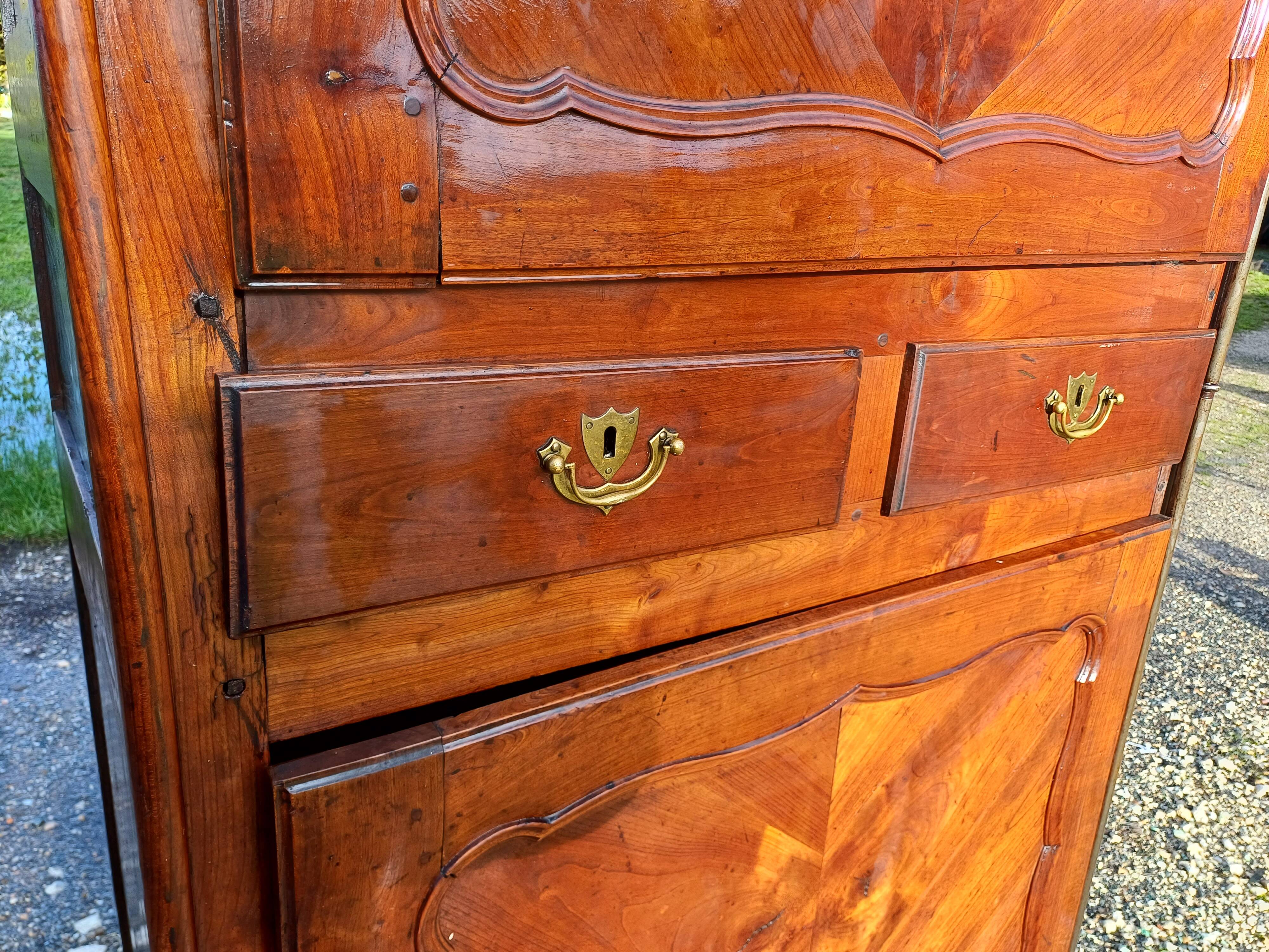 19th century walnut wardrobe with 2 doors and 2 drawers