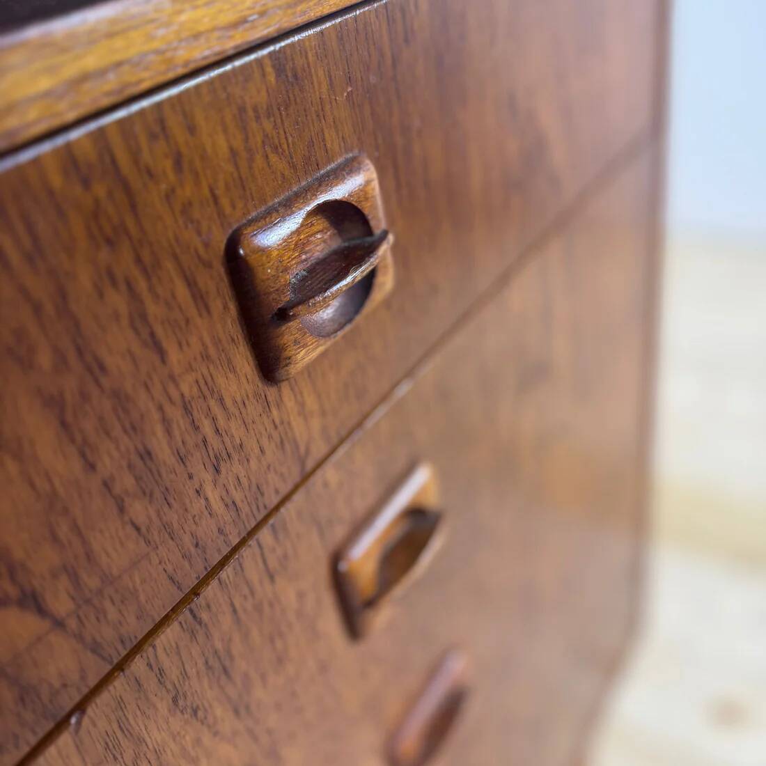 Small teak chest of drawers – Danish mid-century modern design, 1960s