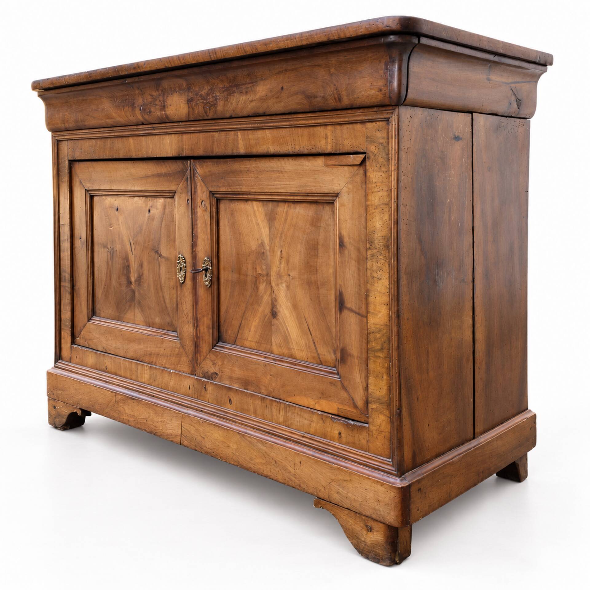 Low buffet - very much in walnut Louis-Philippe from the 19th century