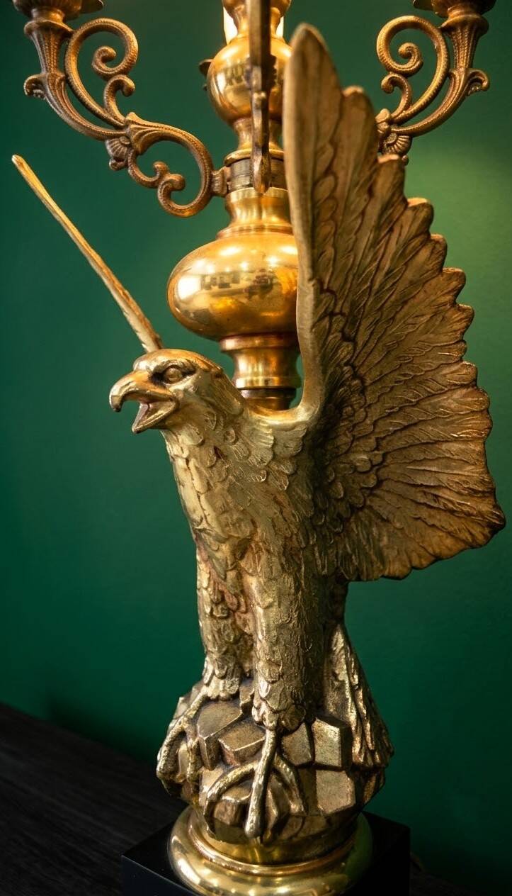 Empire Style Table Lamp Imperial Eagle deknut