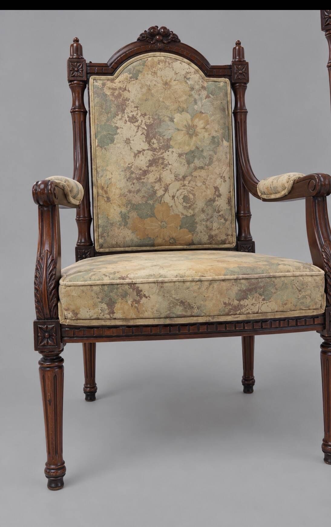 Set of handcrafted Pakistani furniture from Chiniot - Carved solid wood