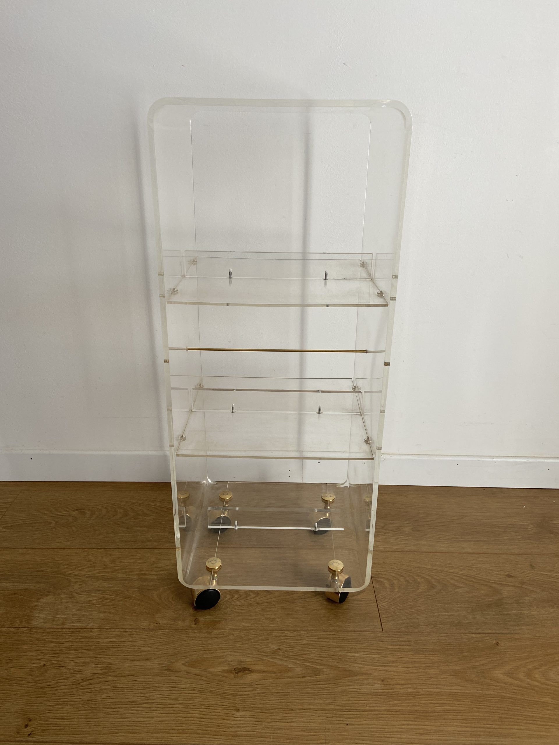 Altuglas wheeled storage tower by David Lange