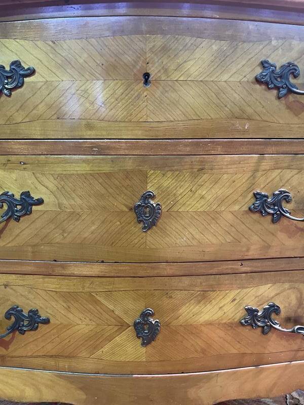 Louis XV-Transition style chest of drawers in cherry wood