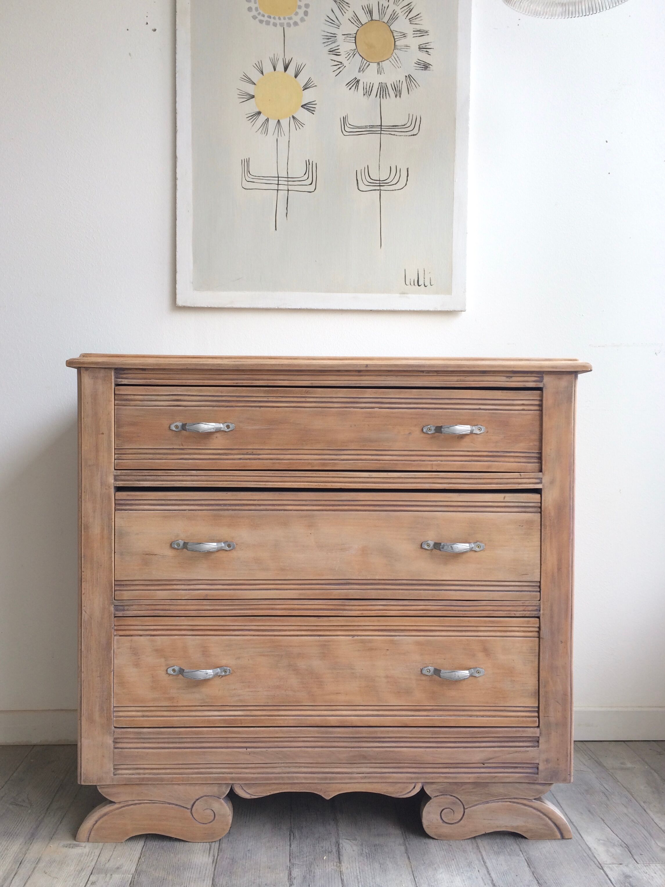 Art Deco chest of drawers