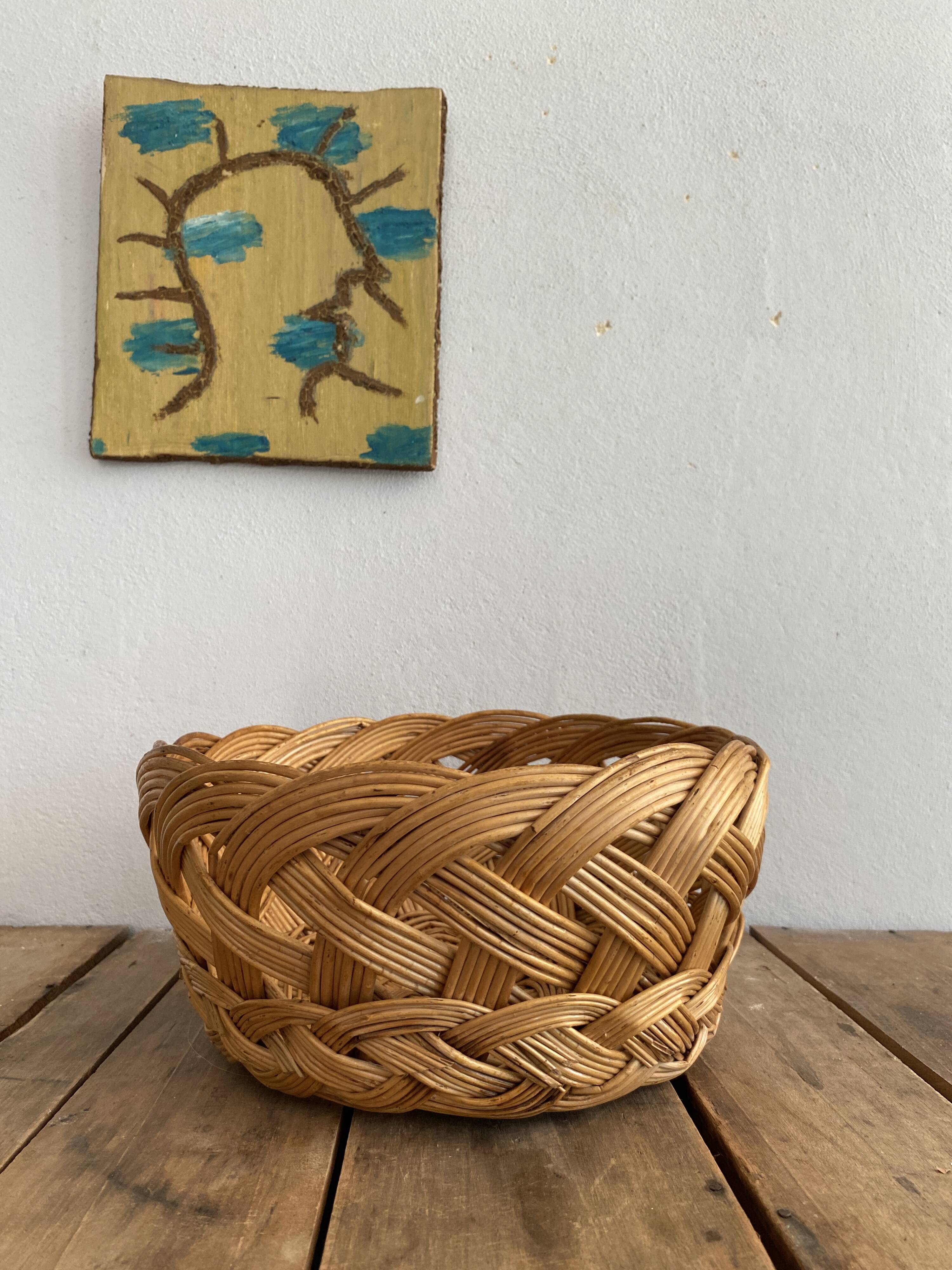 Woven straw basket