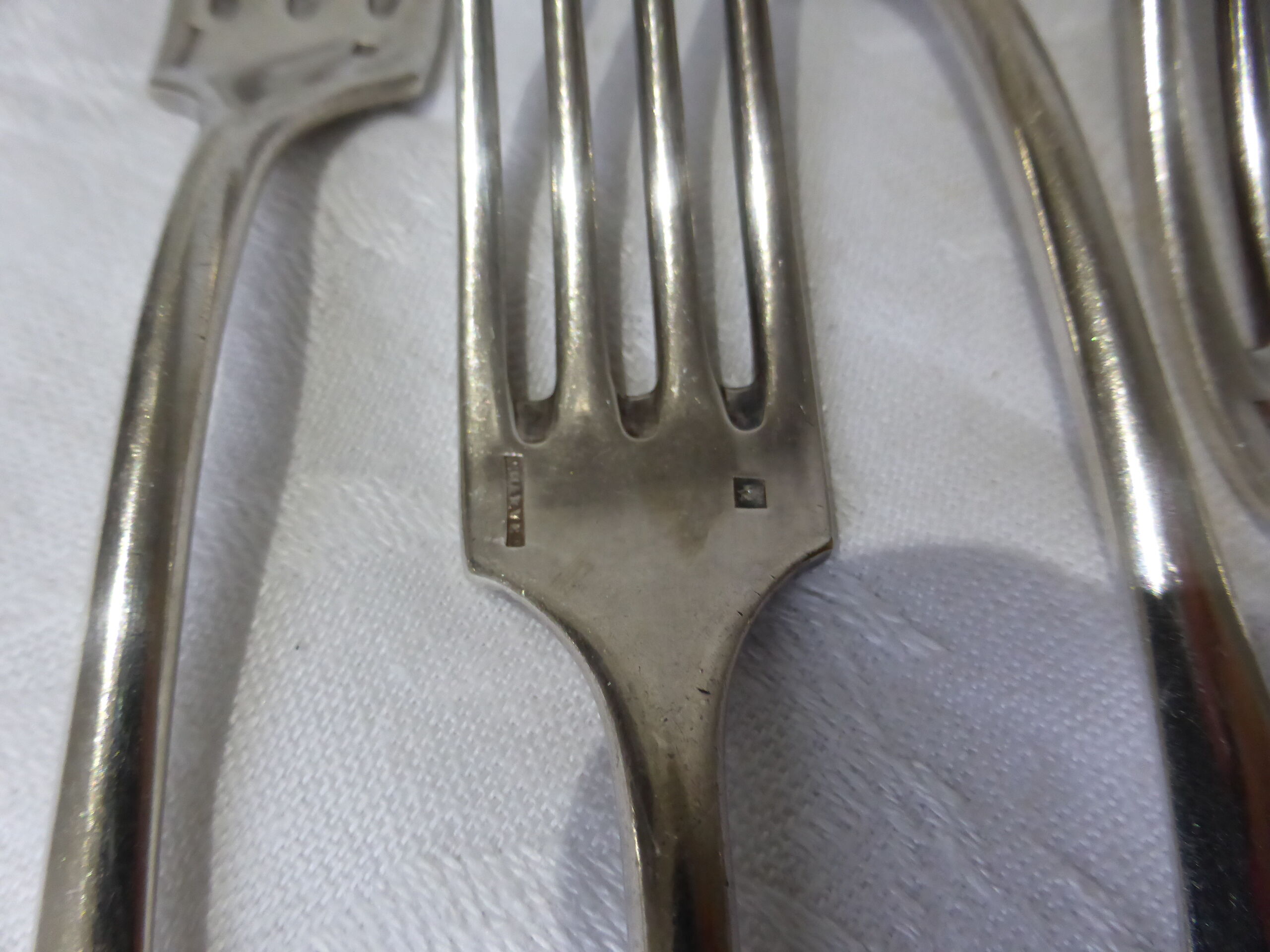 6 vintage silver metal forks