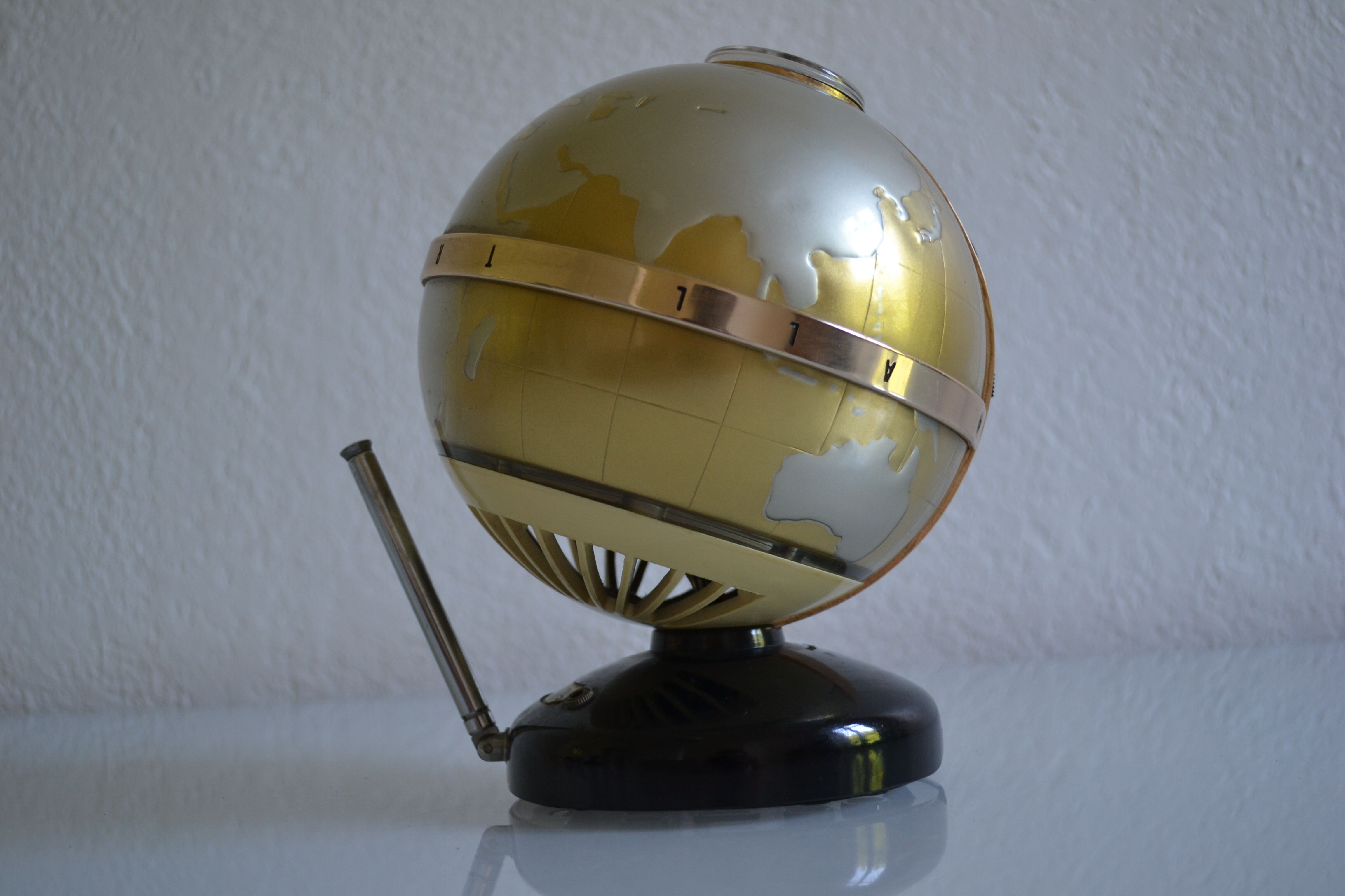 Radio vintage globe terrestre 60's