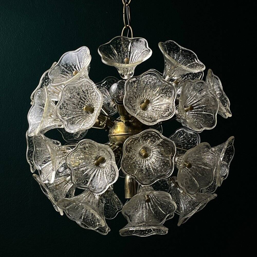 Large Sputnik flower pendant in Murano by Paolo Venini for Veart, Italy, 1960s.