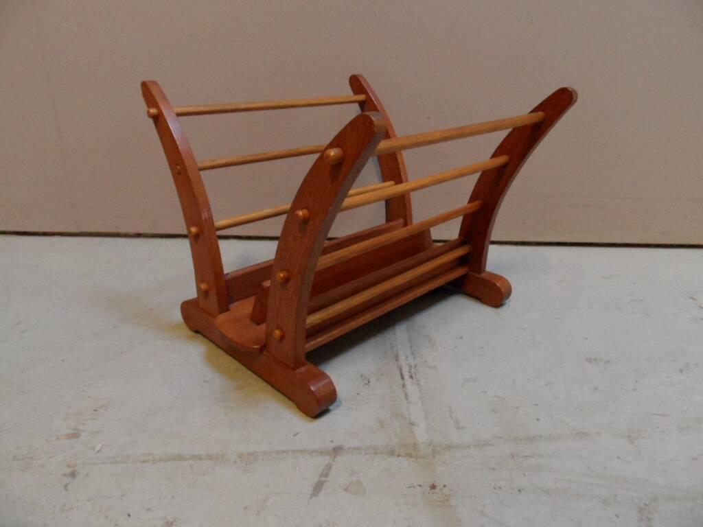 Porte-revues vintage des années 1960