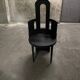 Chaise sculpturale en chêne room studio primitive et moderne