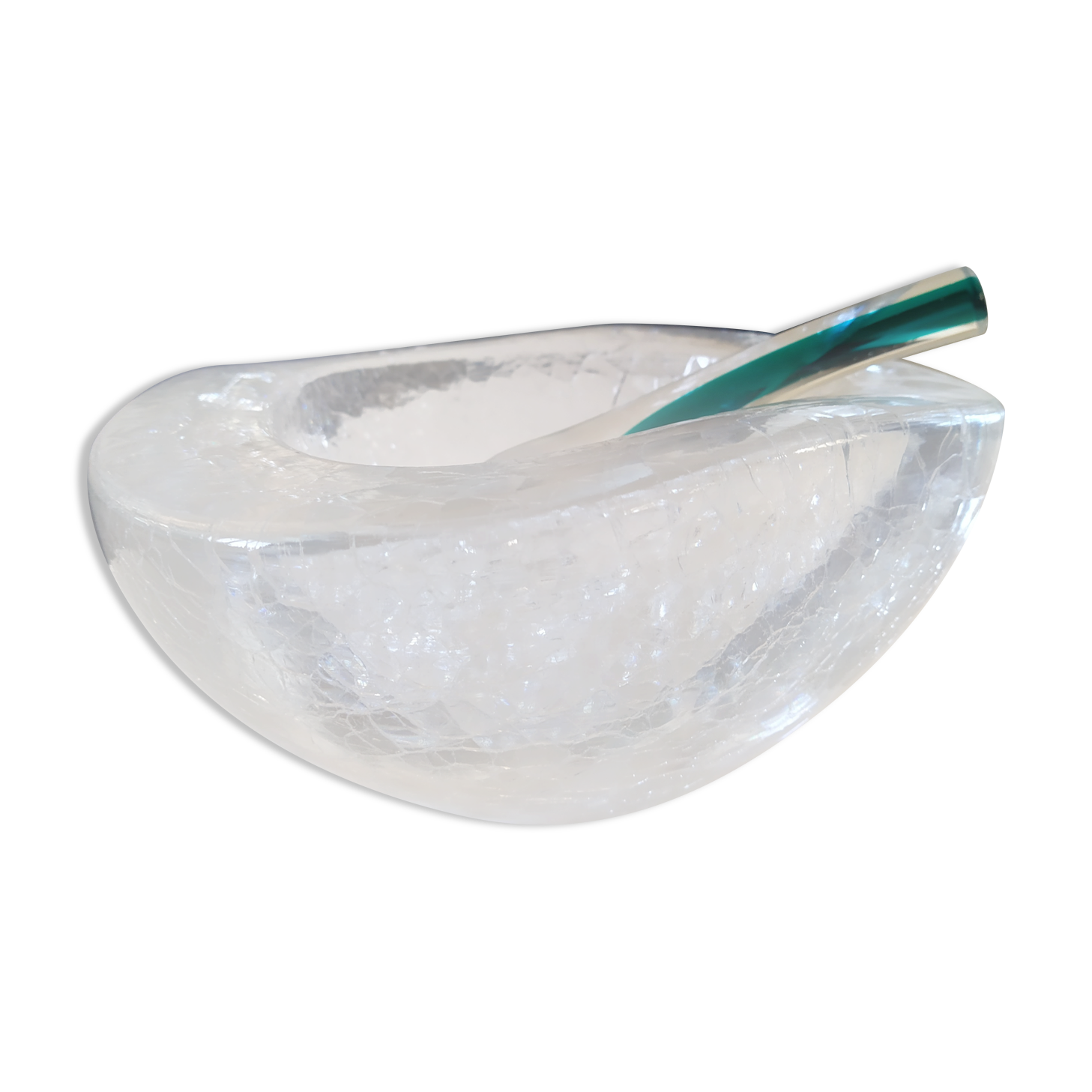 Imposing cracked glass mortar