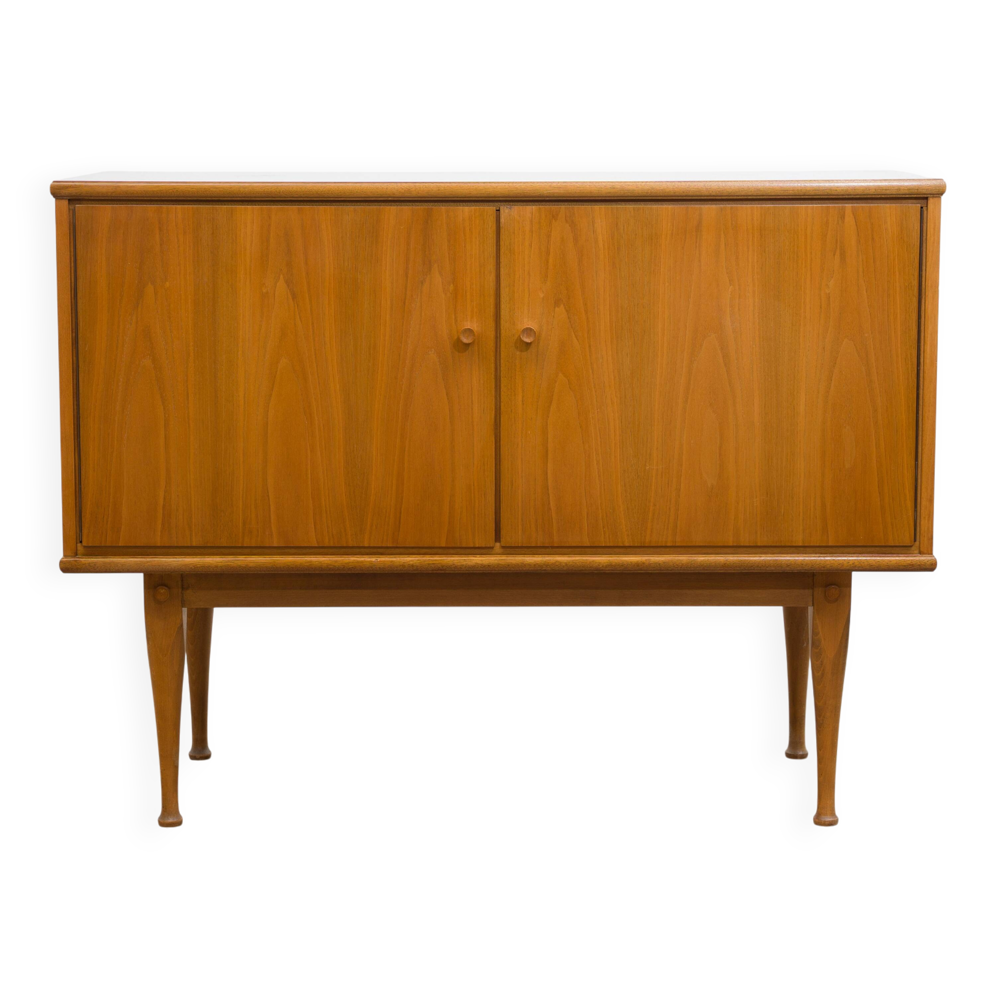Two-door walnut chest of drawers/sideboard, 1960s