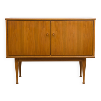 Commode/buffet deux portes en noyer, années 1960
