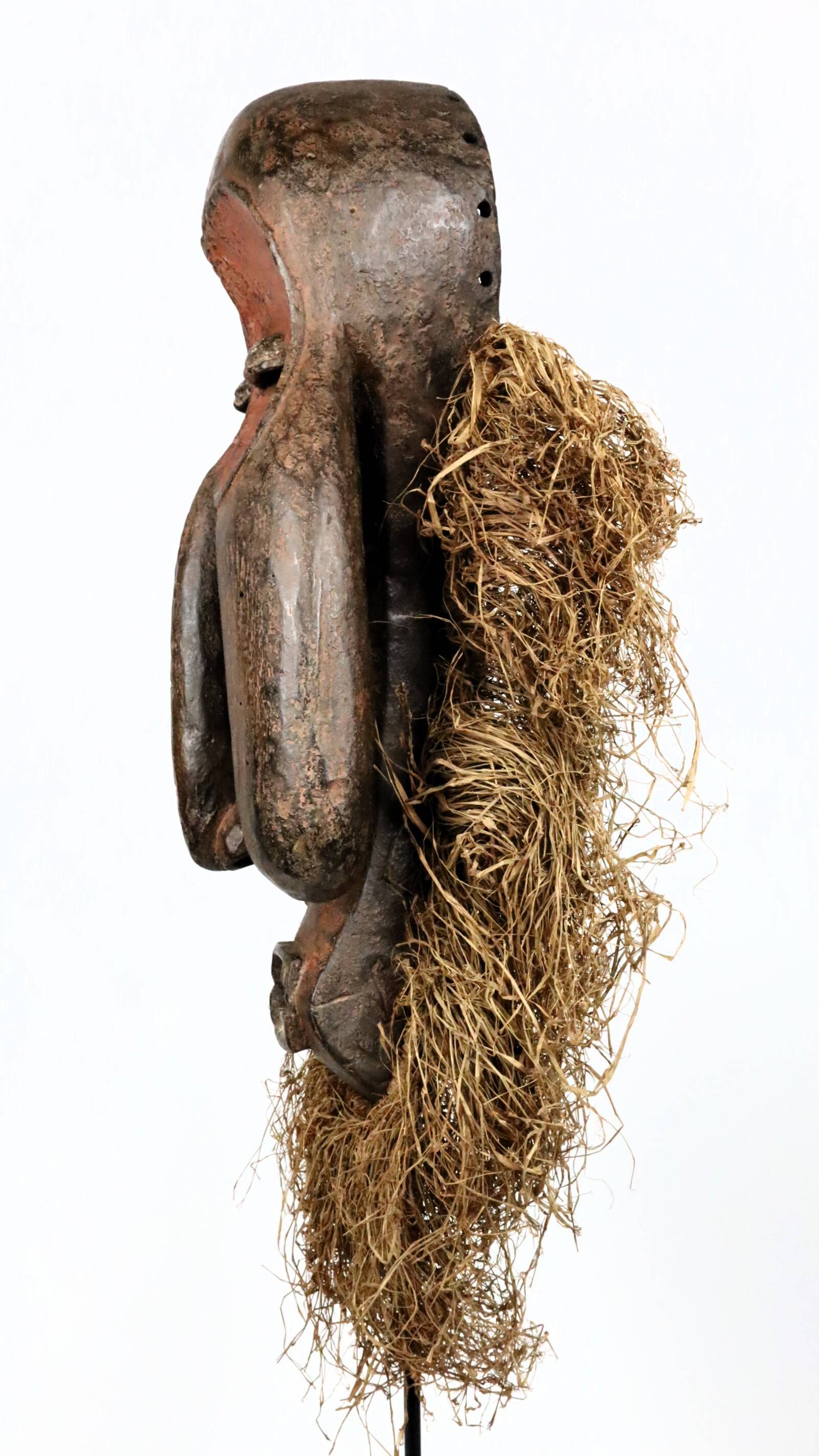 Suku-Yaka Kakuungu Congo mask