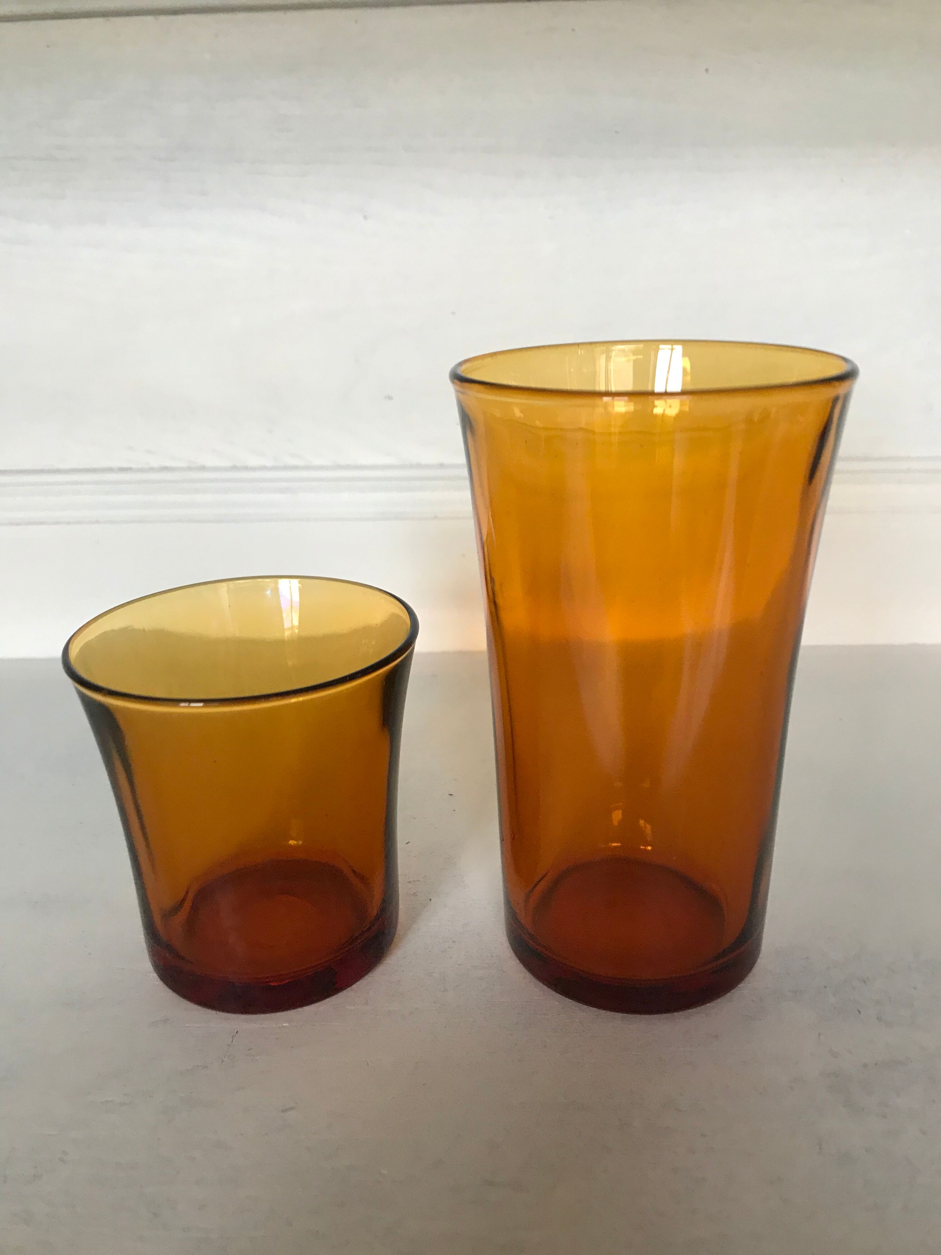 Set of 10 amber Duralex glasses