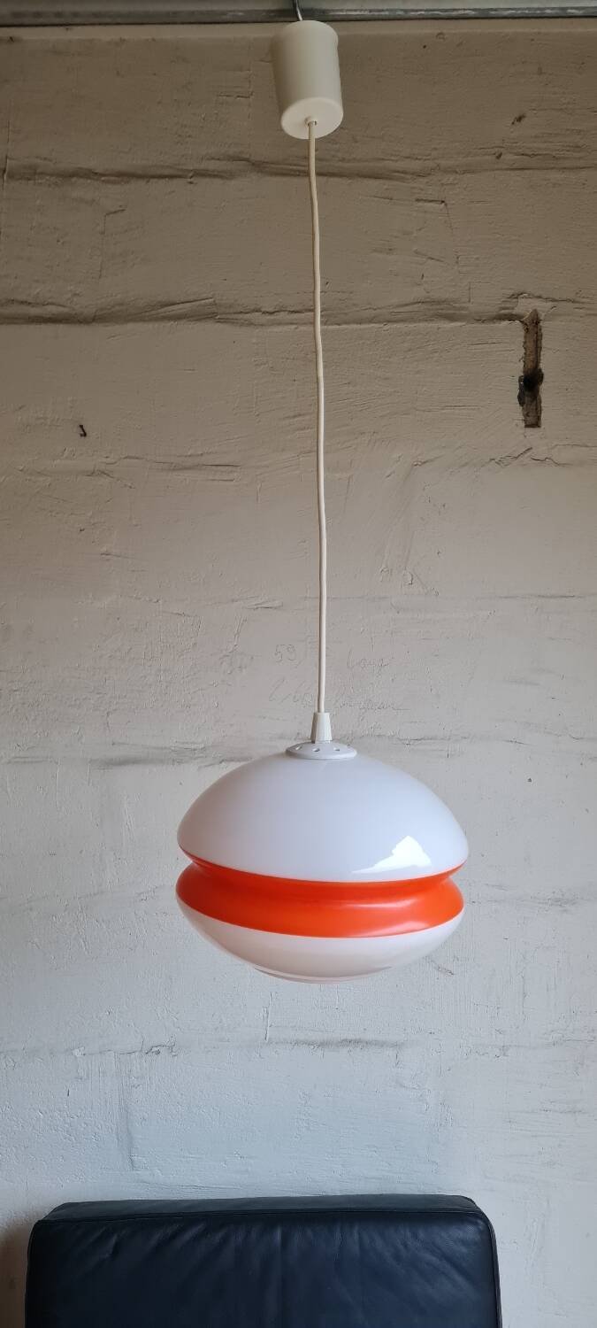 Suspension en verre opalin 1970