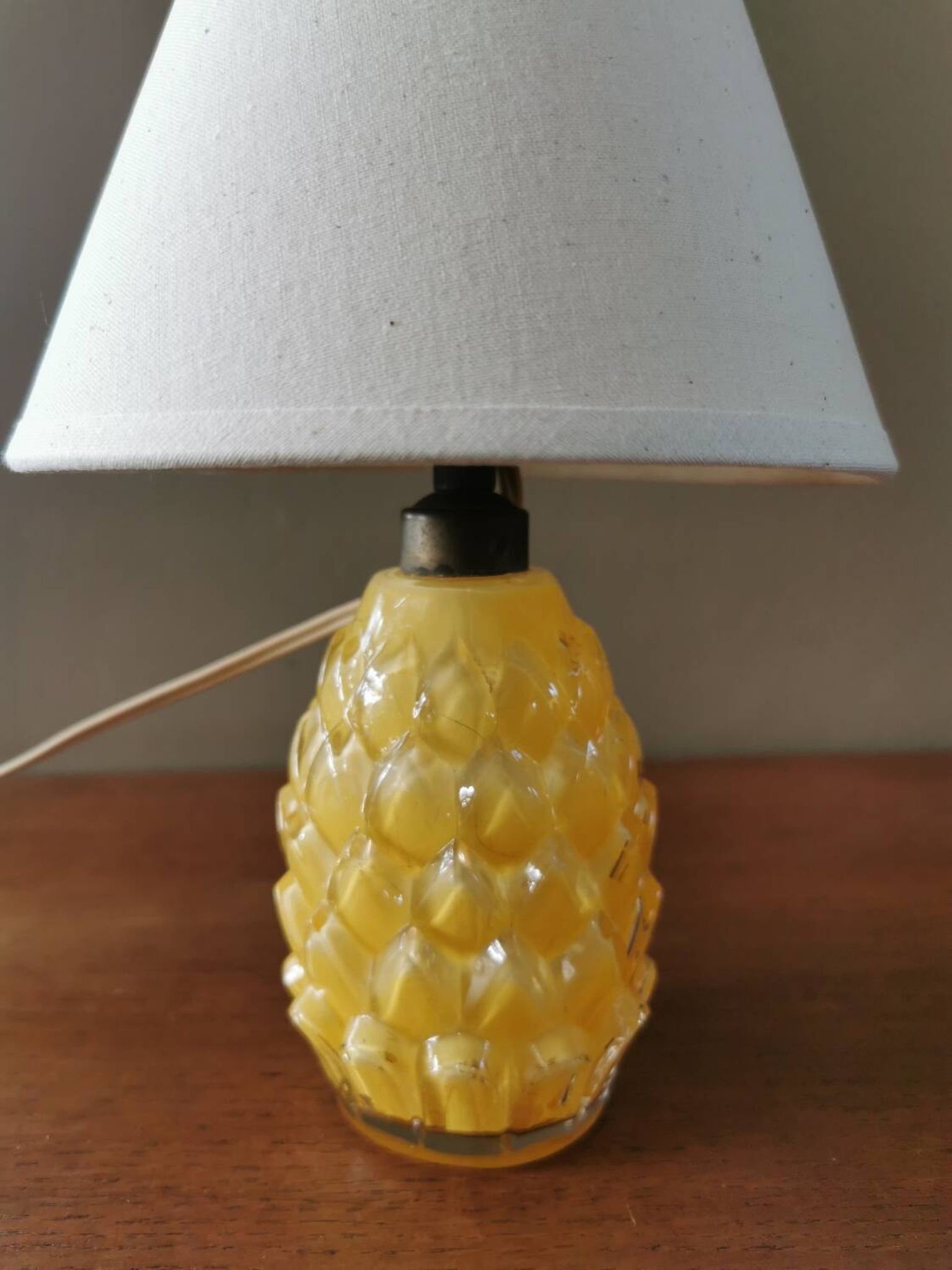 Lampe ananas vintage en verre peint