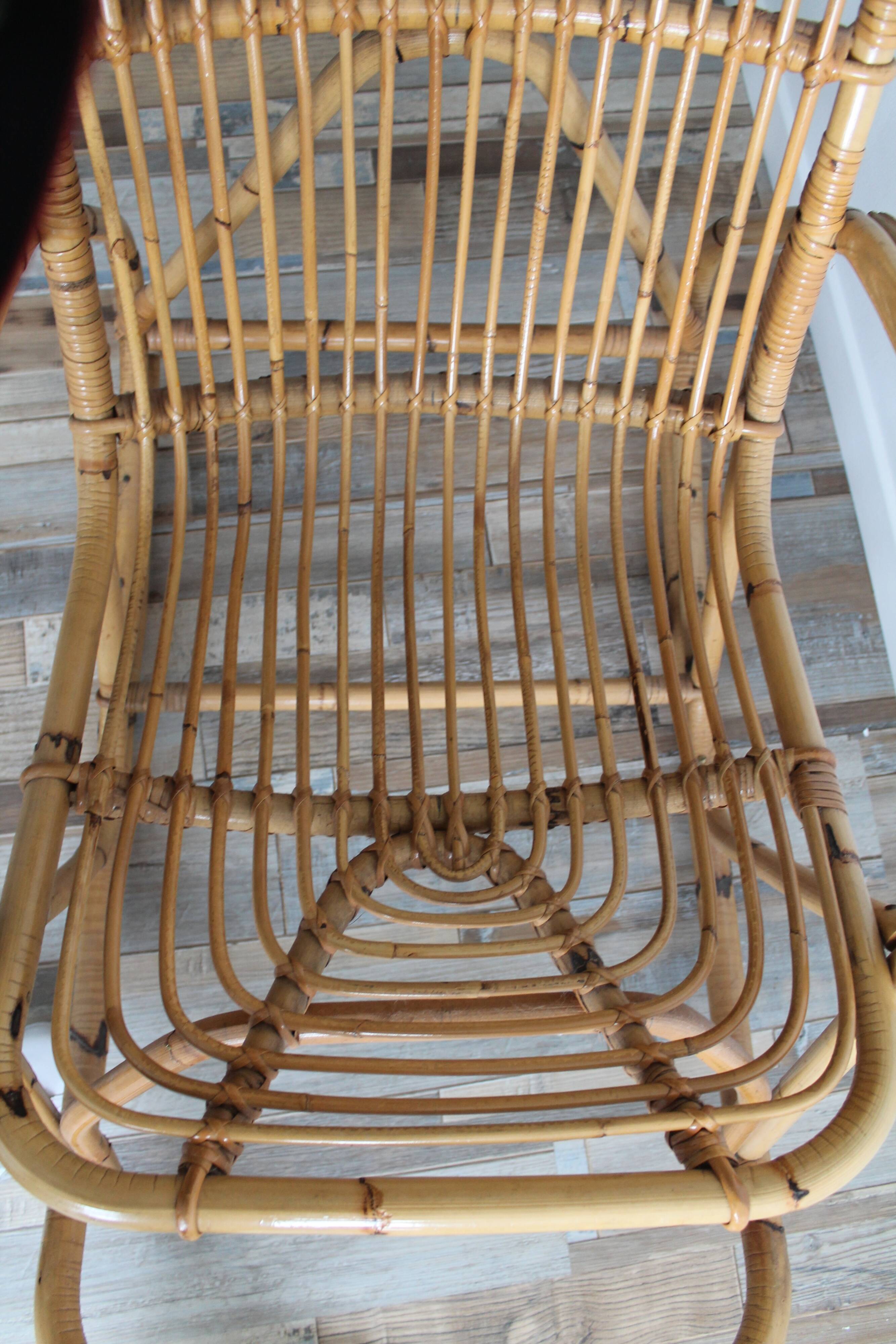 Rocking chair in vintage rattan 1960