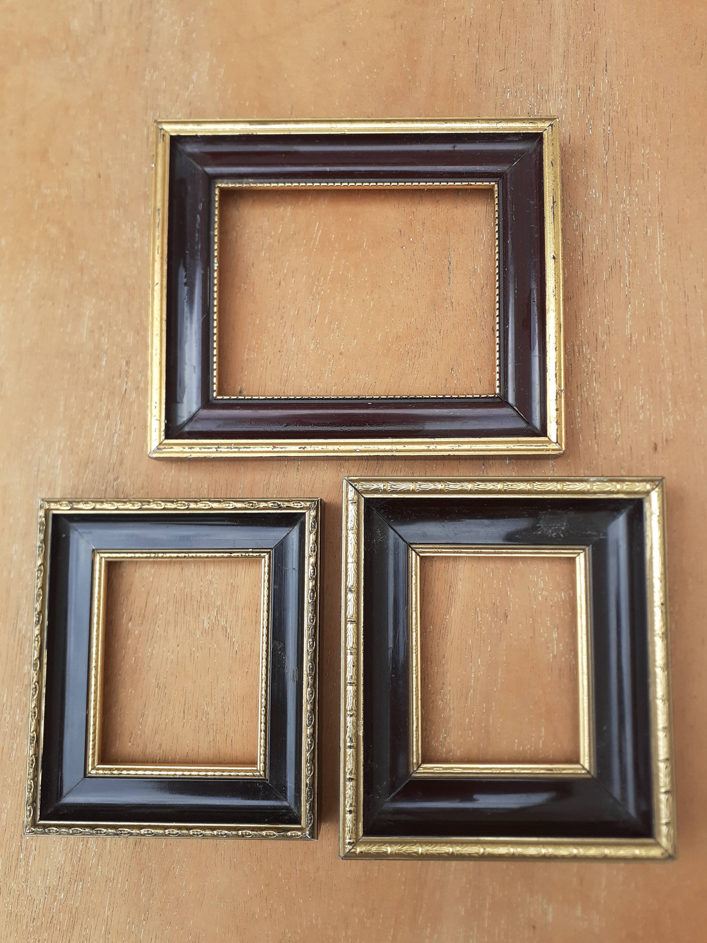 Lot of 3 old gilded and black frames