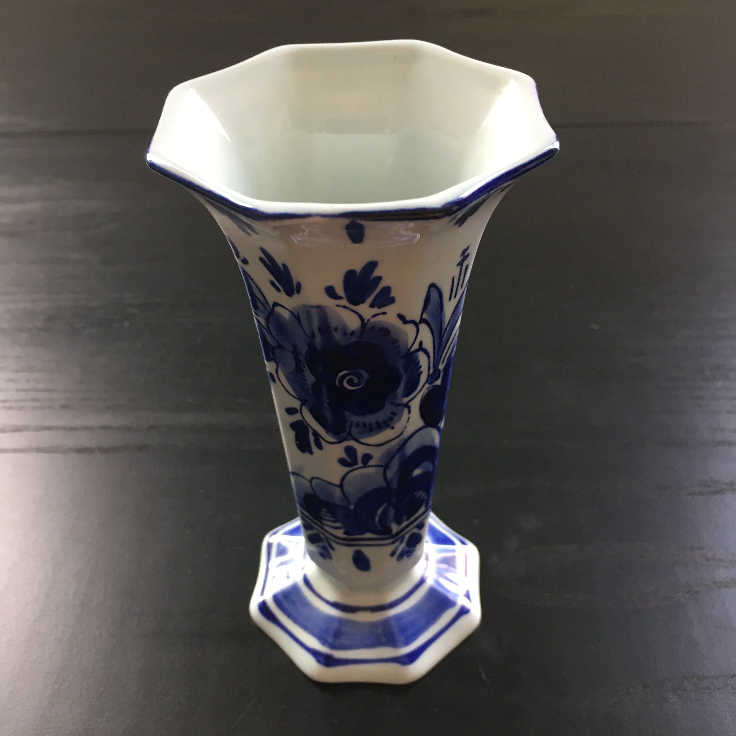 Blue Dutch vase