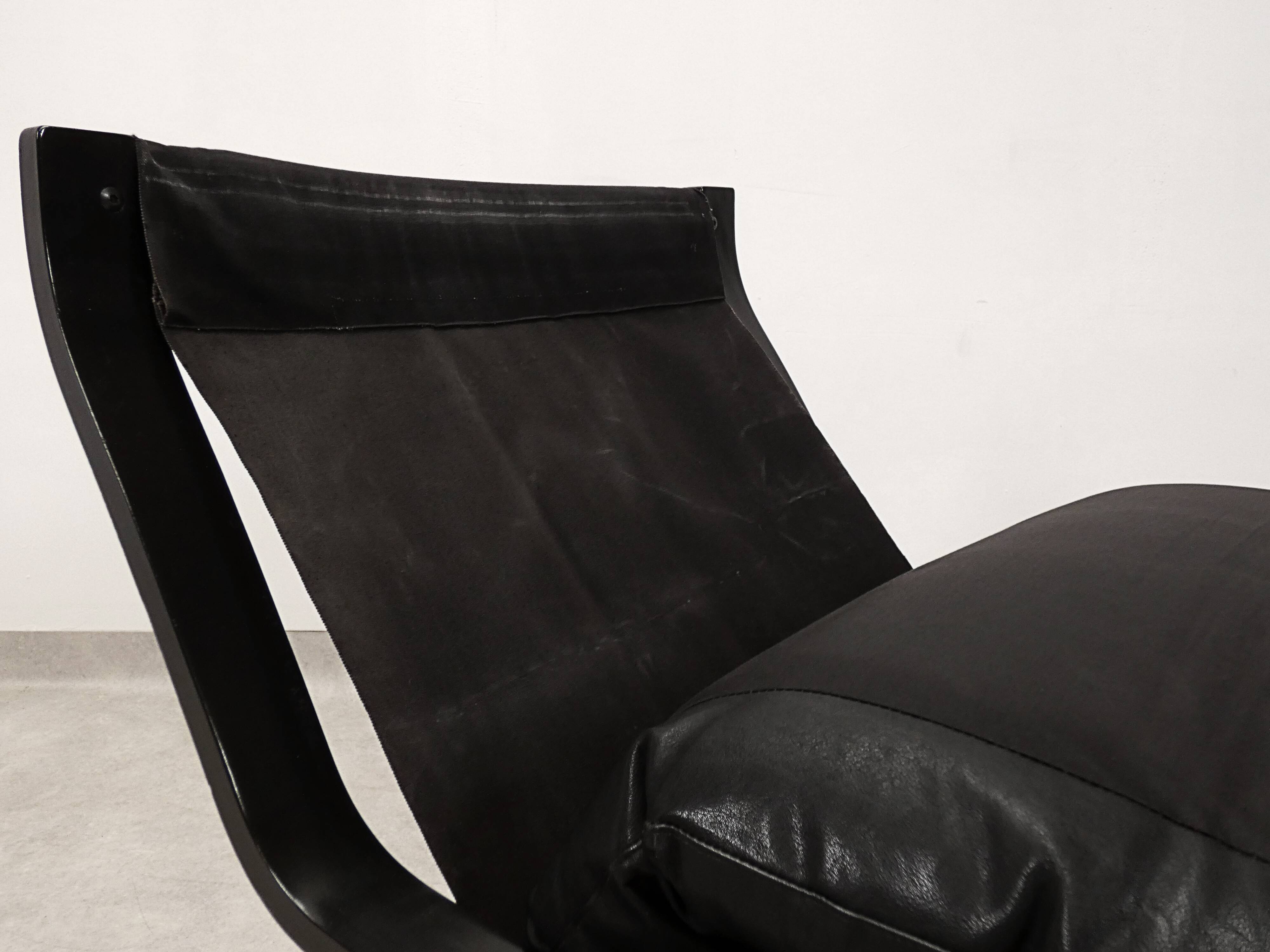 high-back scandianavian lounge chair in leather