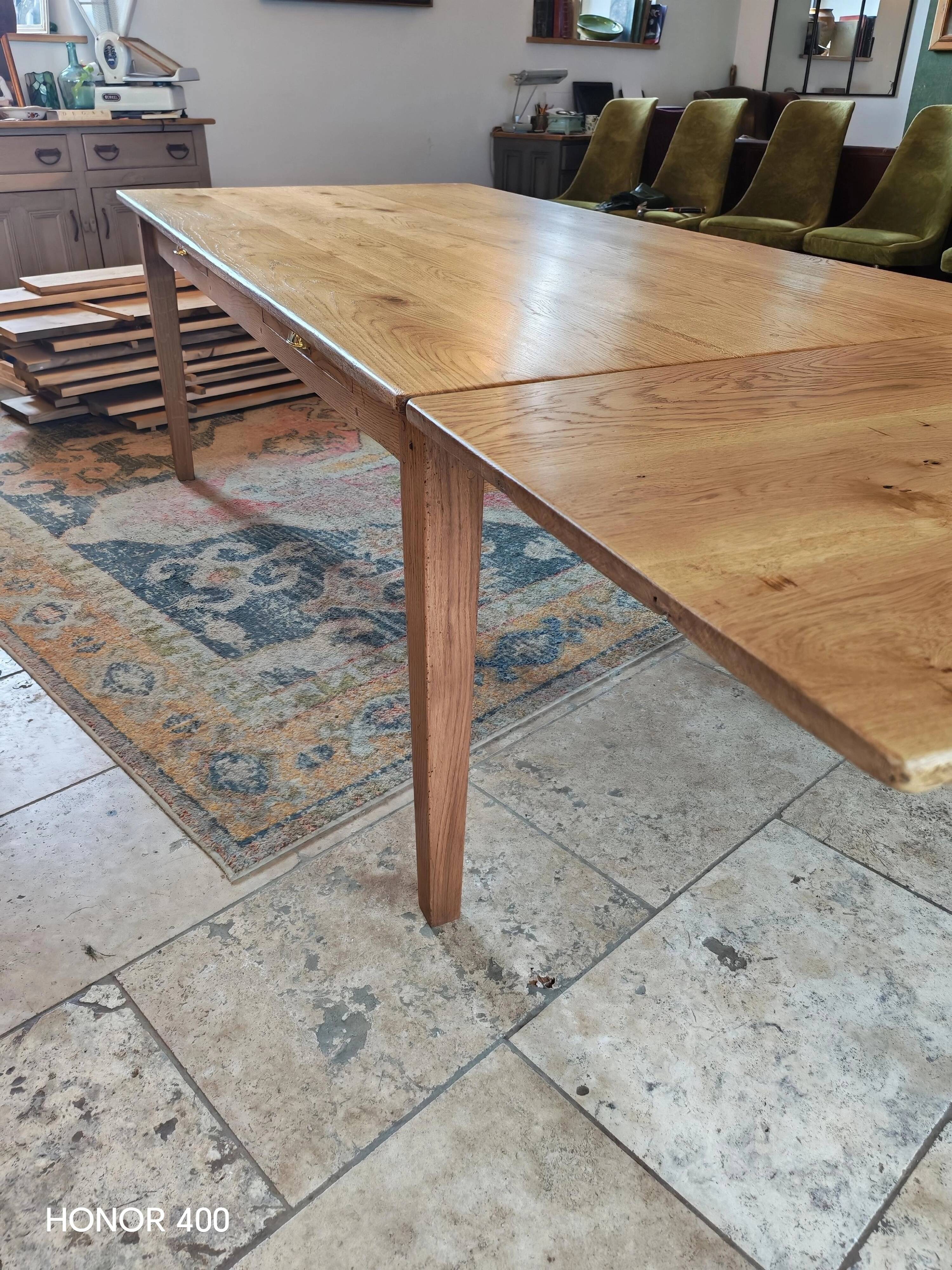 Table de ferme en chêne massif 200x100 avec sa rallonge de 60x100