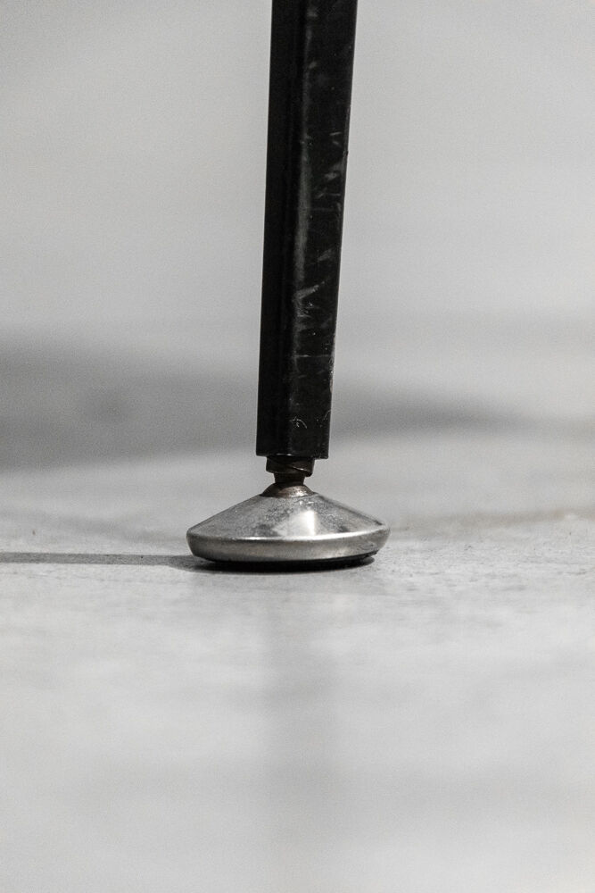 Scandinavian chair skaï foot compass 1969