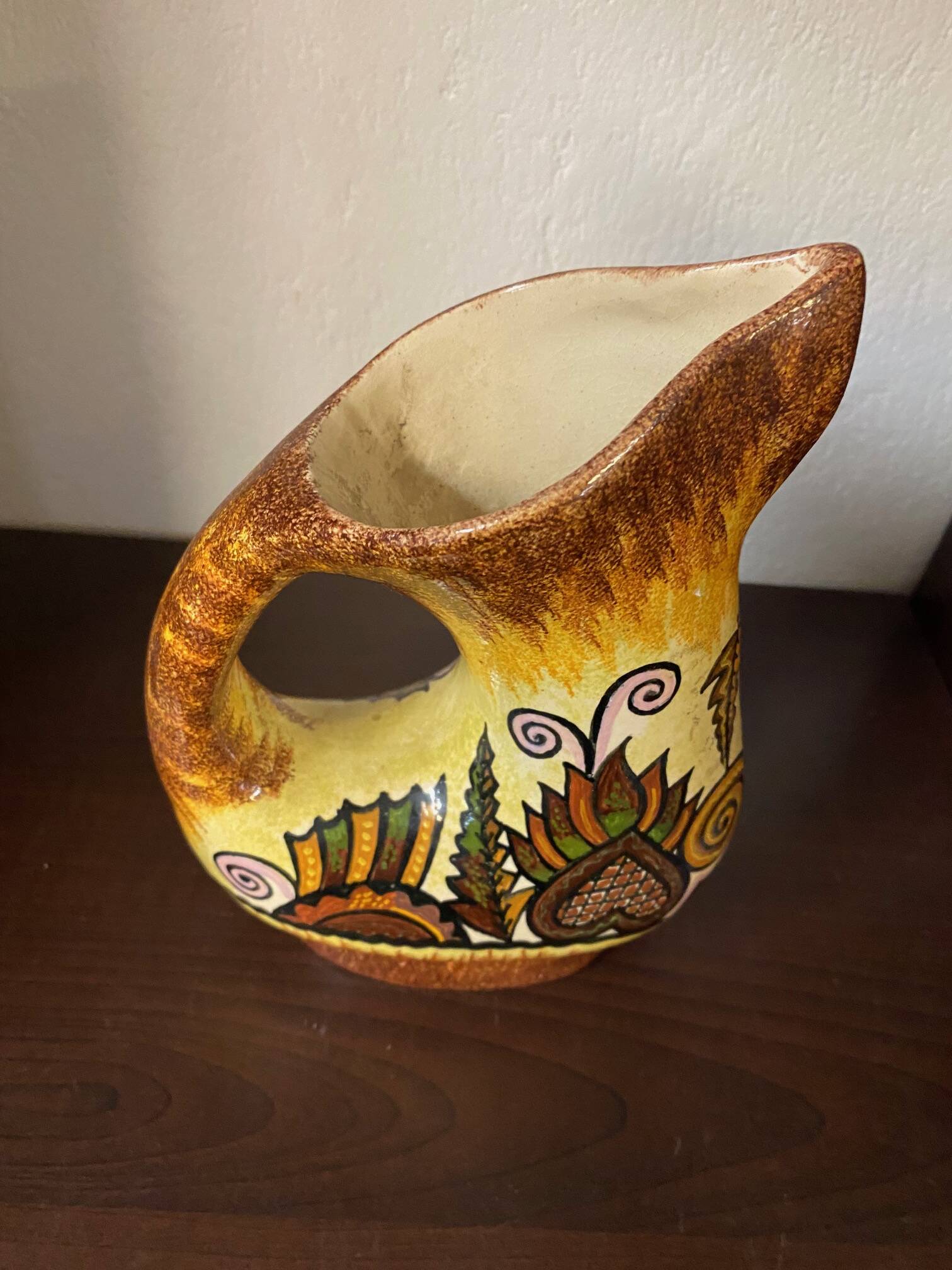 Quimper fouillen faience pitcher from the 50s/60s oblique shape gorse decor