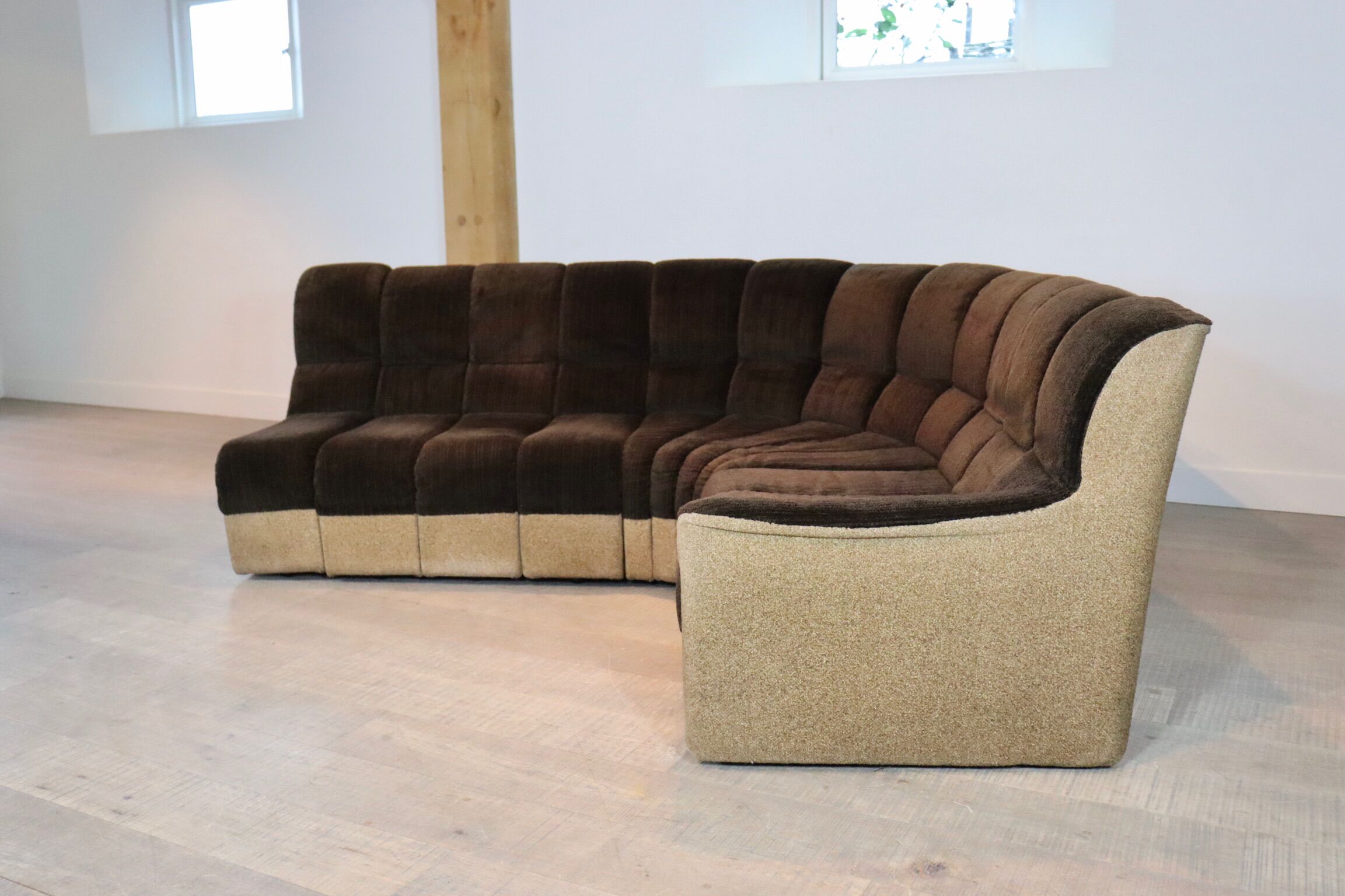 Midcentury seventies ‘snake harmonica’ modular sofa
