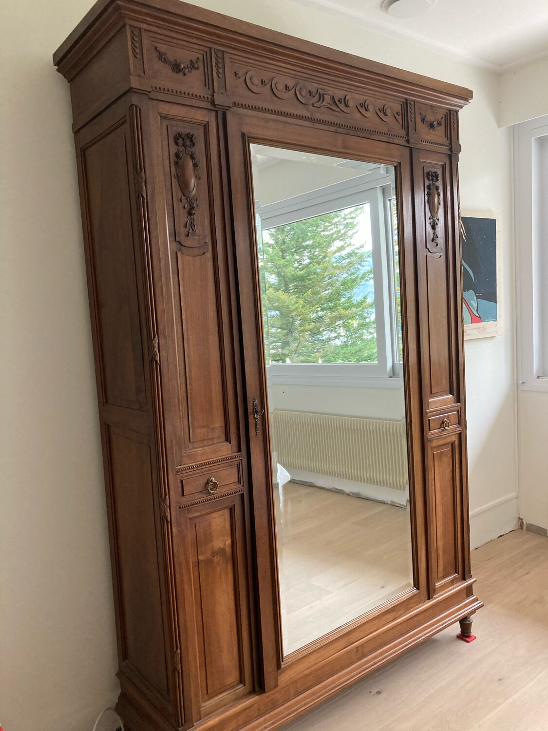 High cabinet mirror door and interior shelves