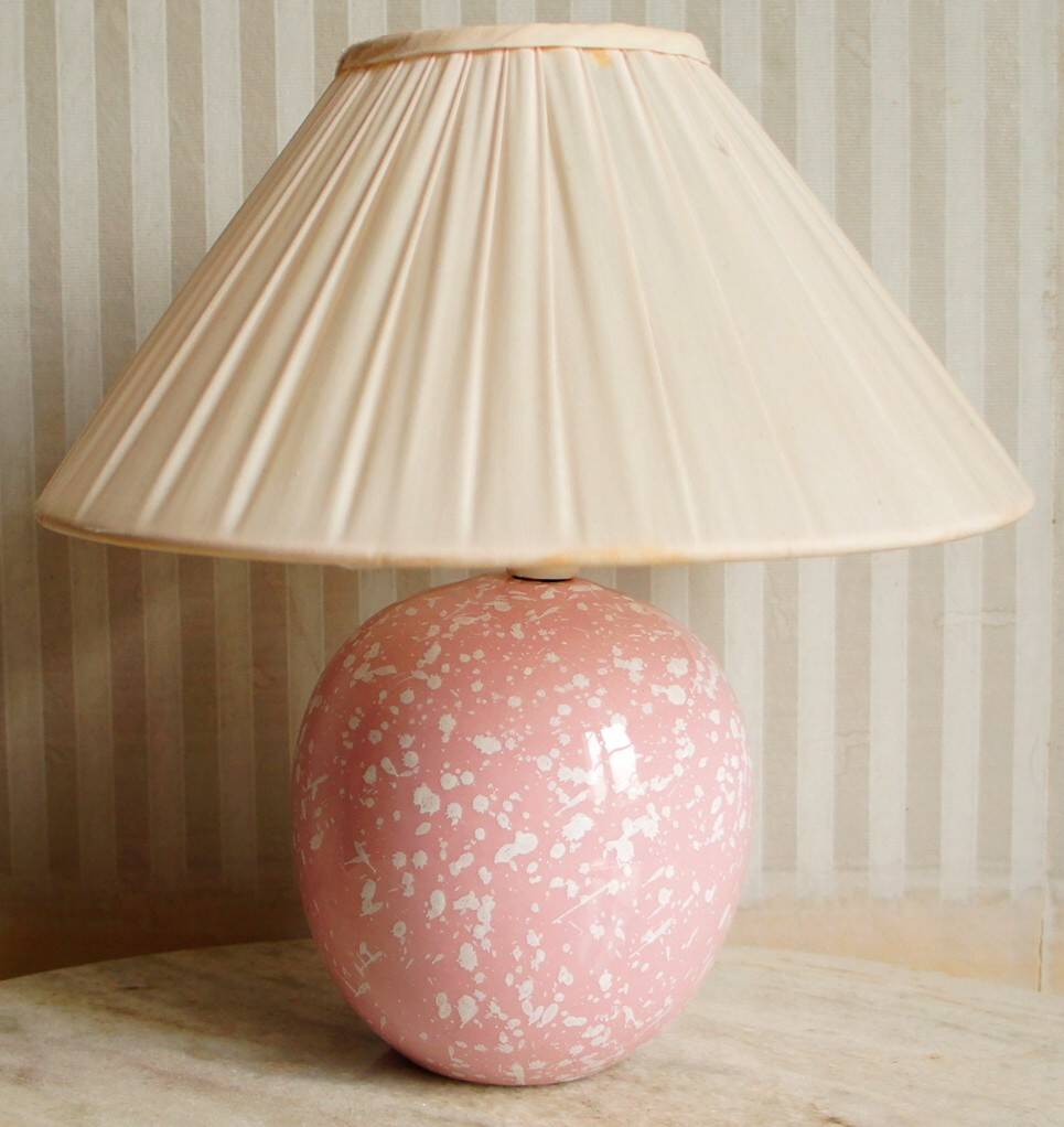 Ovoid lamp in speckled pink porcelain