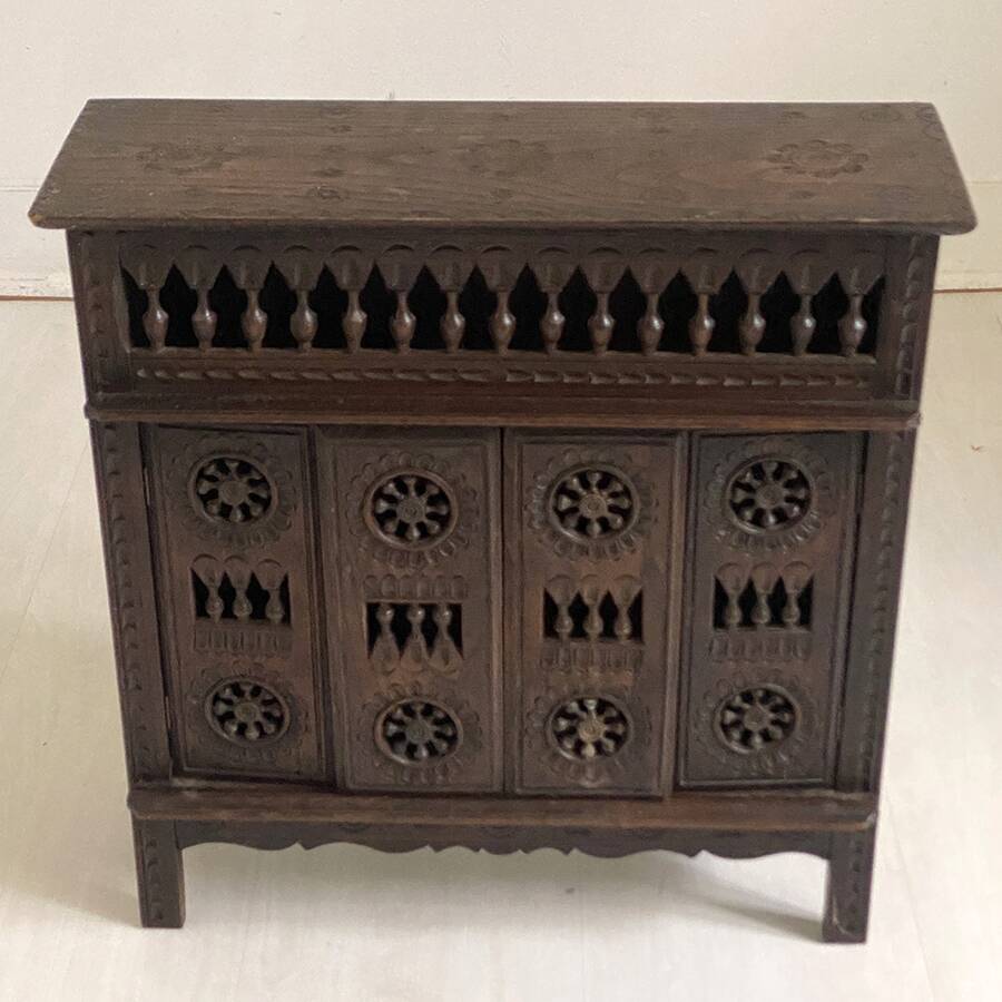 Meuble de maitrise breton 1950