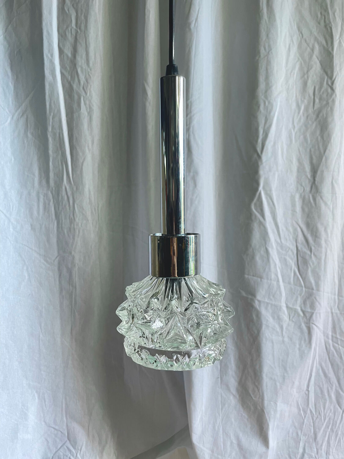 Suspension verre et chrome 70’s