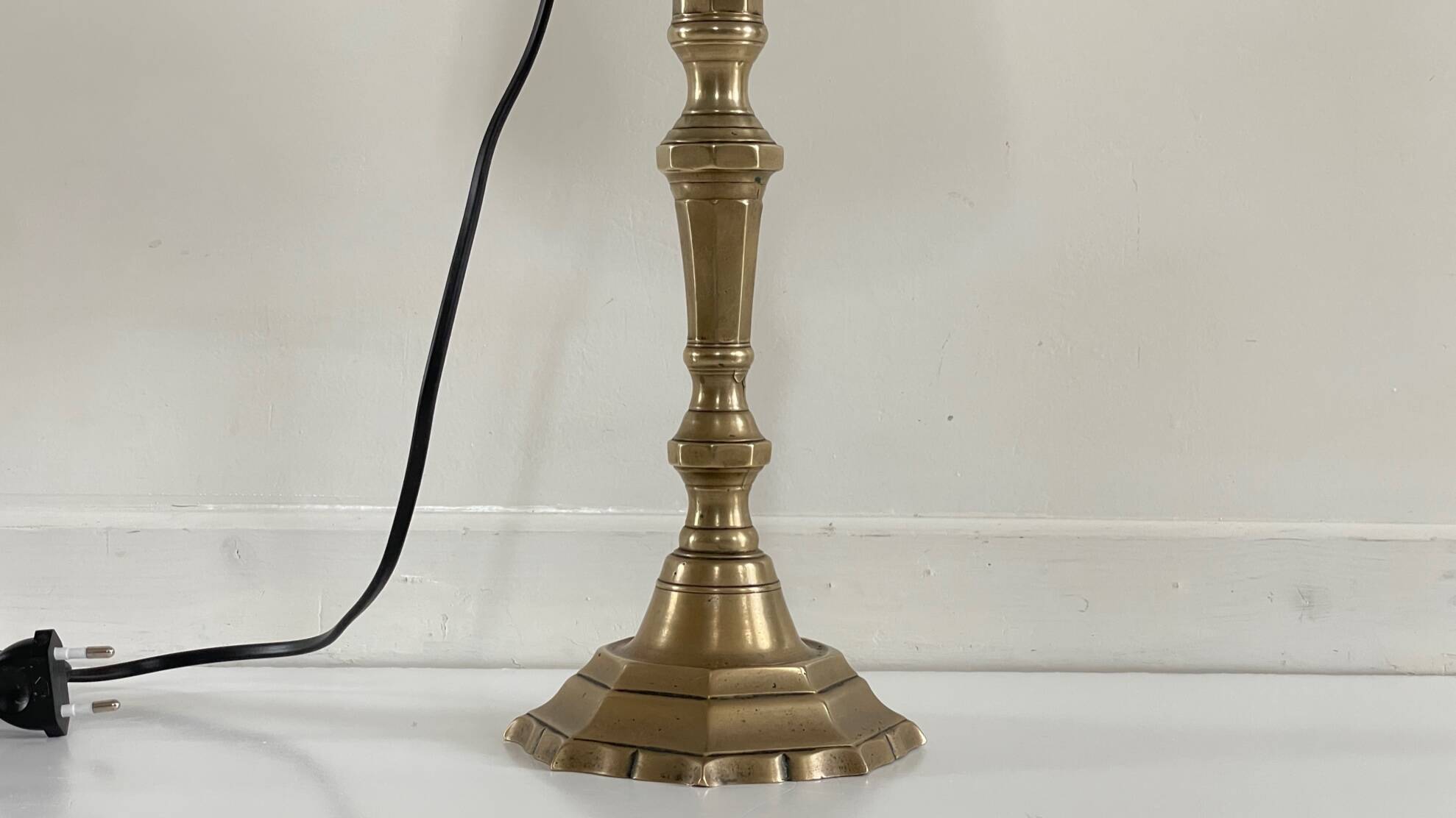 Lampe chic laiton massif et tissu vintage