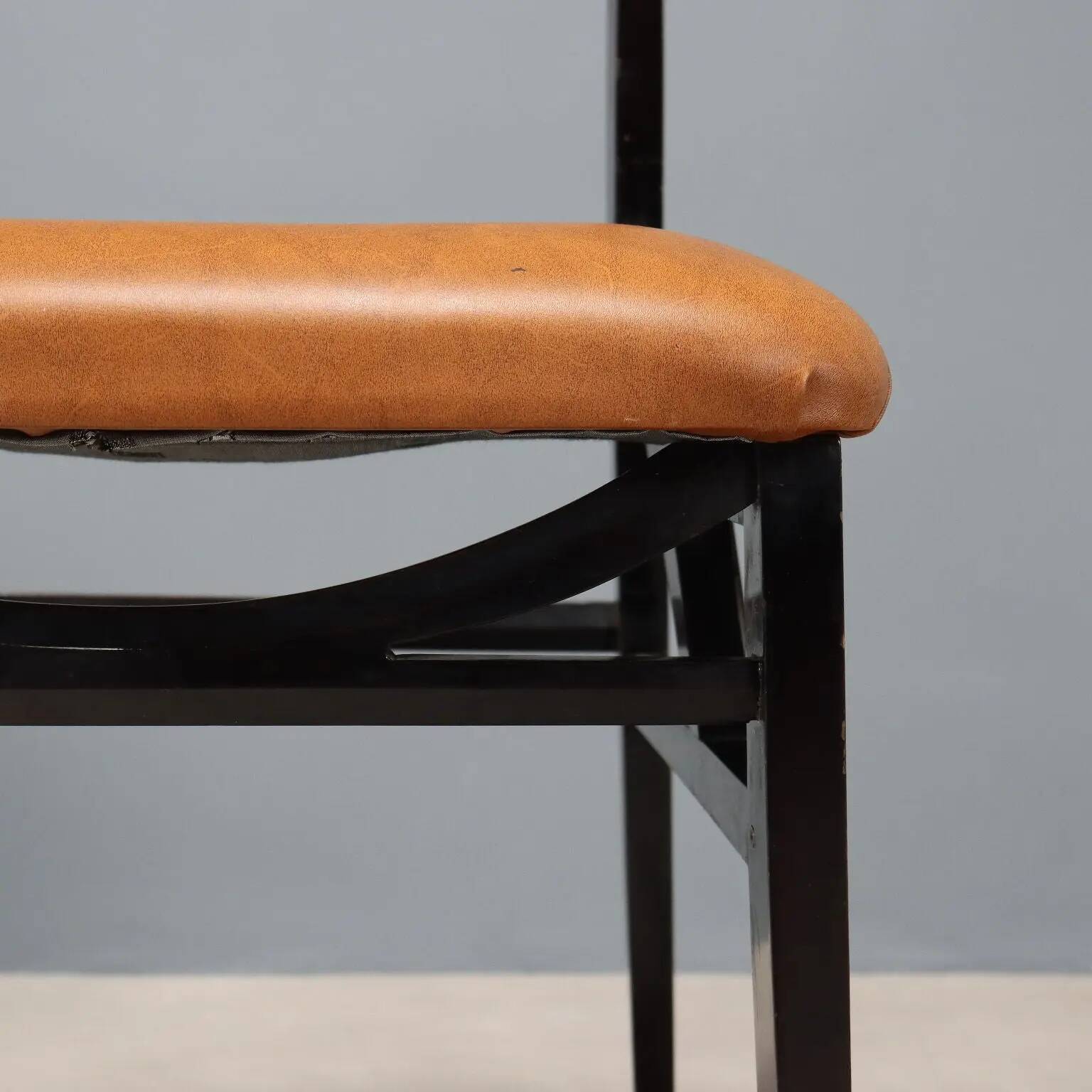 Chaises vintage en similicuir, hêtre peint, design, Italie, années 1960
