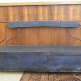 Carriage style chest bench