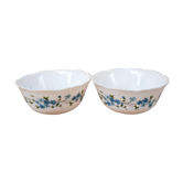Duo of arcopal cups myosotis Veronica vintage patterns