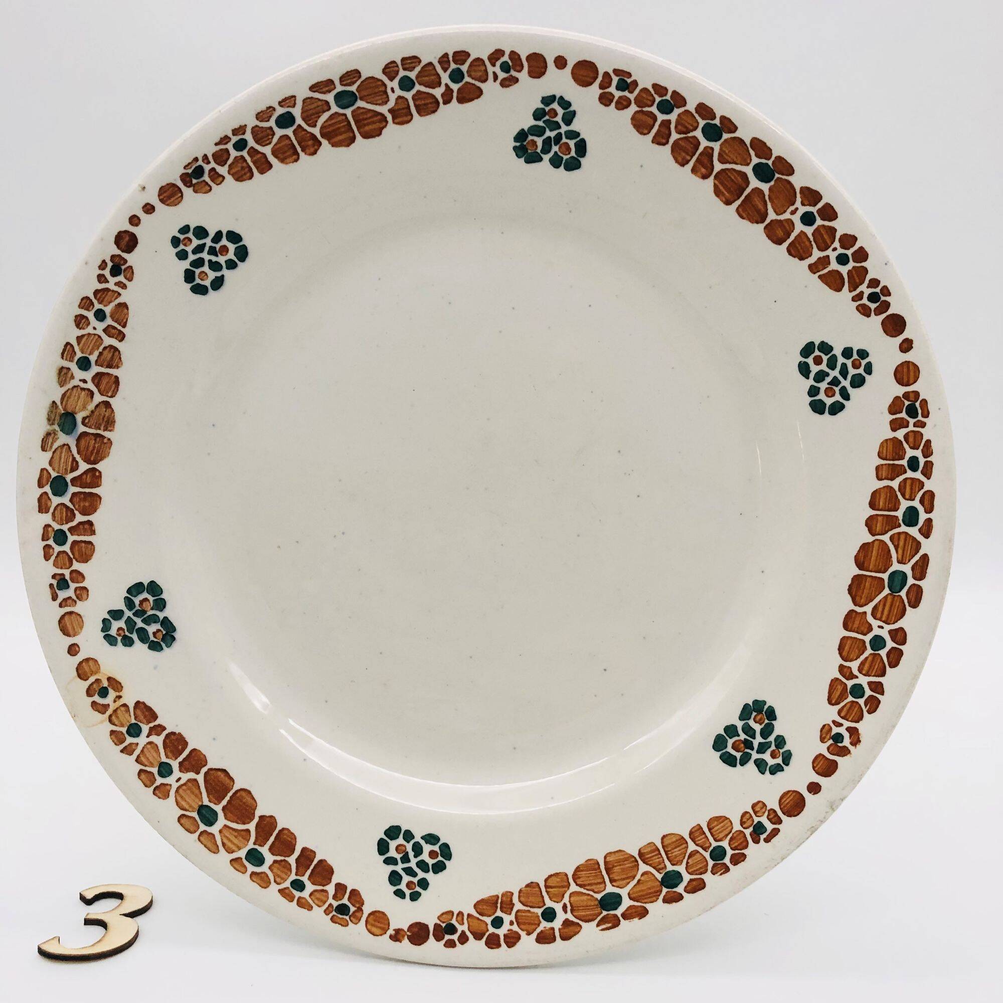 6 flat plates, FN Givors – France. Model Yvette.